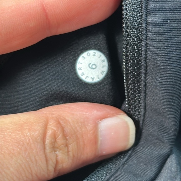 Lululemon Speed Up Short *2.5" Black - Picture 4 of 5